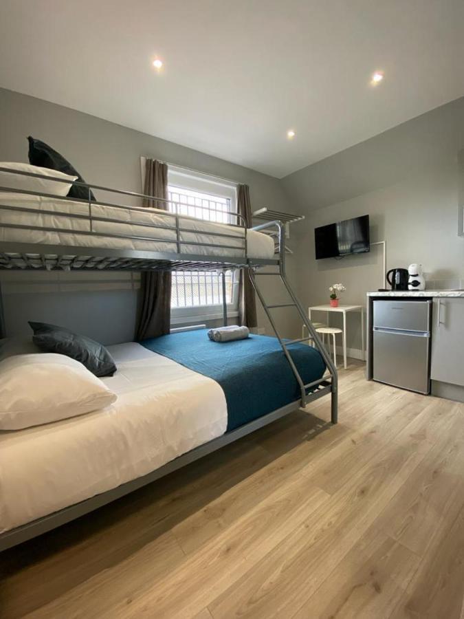 Holloway Suites - Next To Emirates Stadium - Private Bathroom - Shared Kitchen Londra Esterno foto